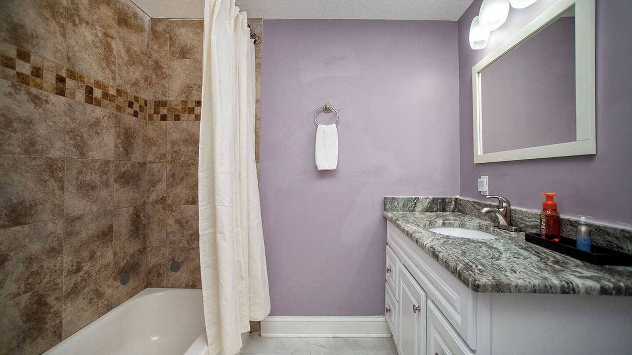Photo of Bathroom in Harbor Bluffs