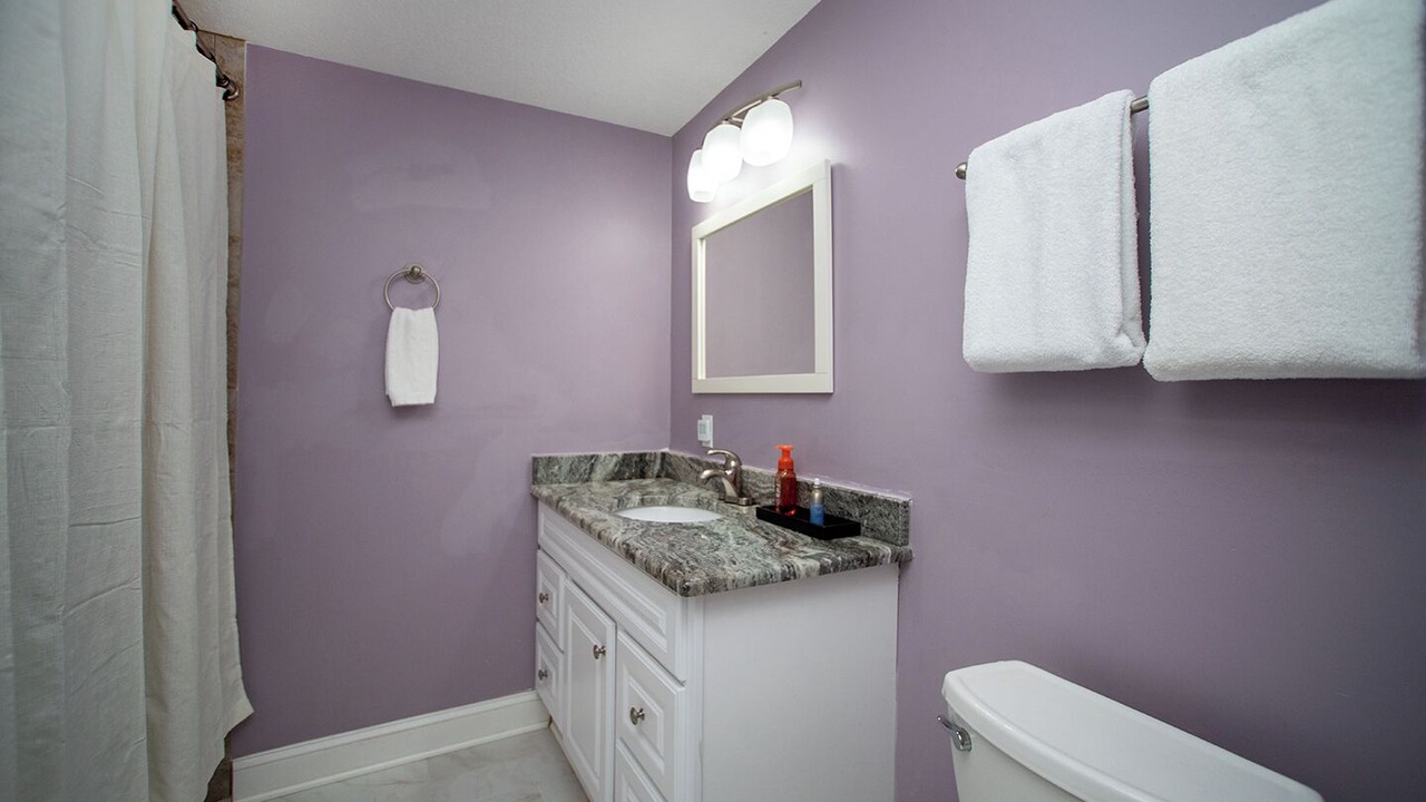 Photo of Bathroom in Harbor Bluffs