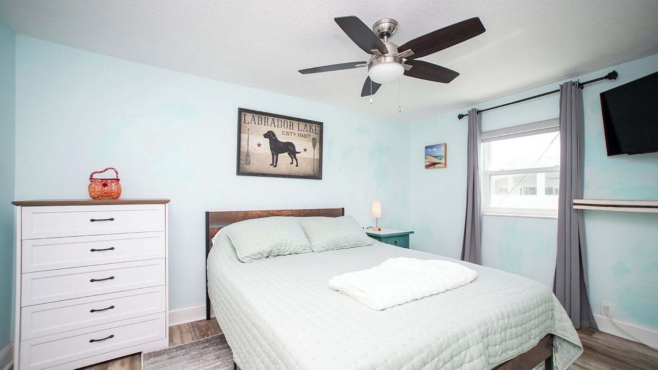 Photo of Bedroom in Harbor Bluffs