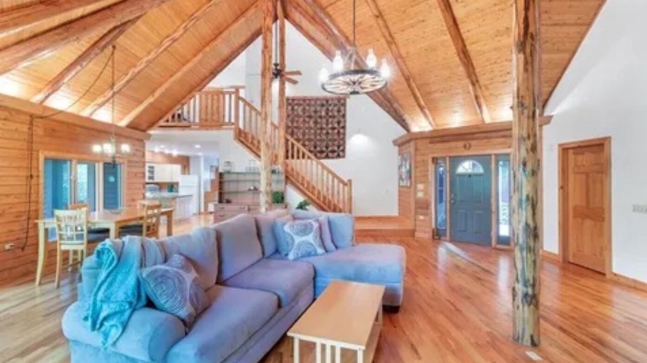 Photo of Livingroom in Highland