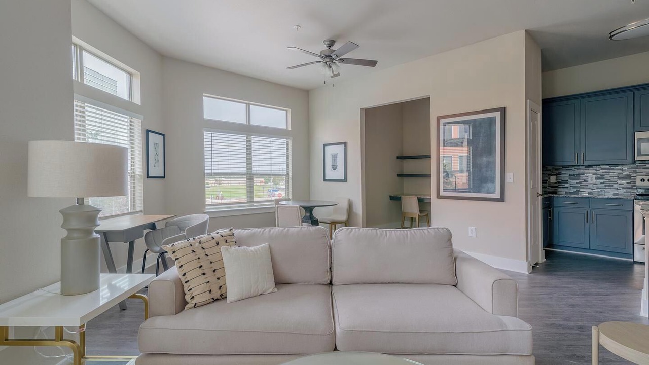 Photo of Livingroom in Nassau Bay
