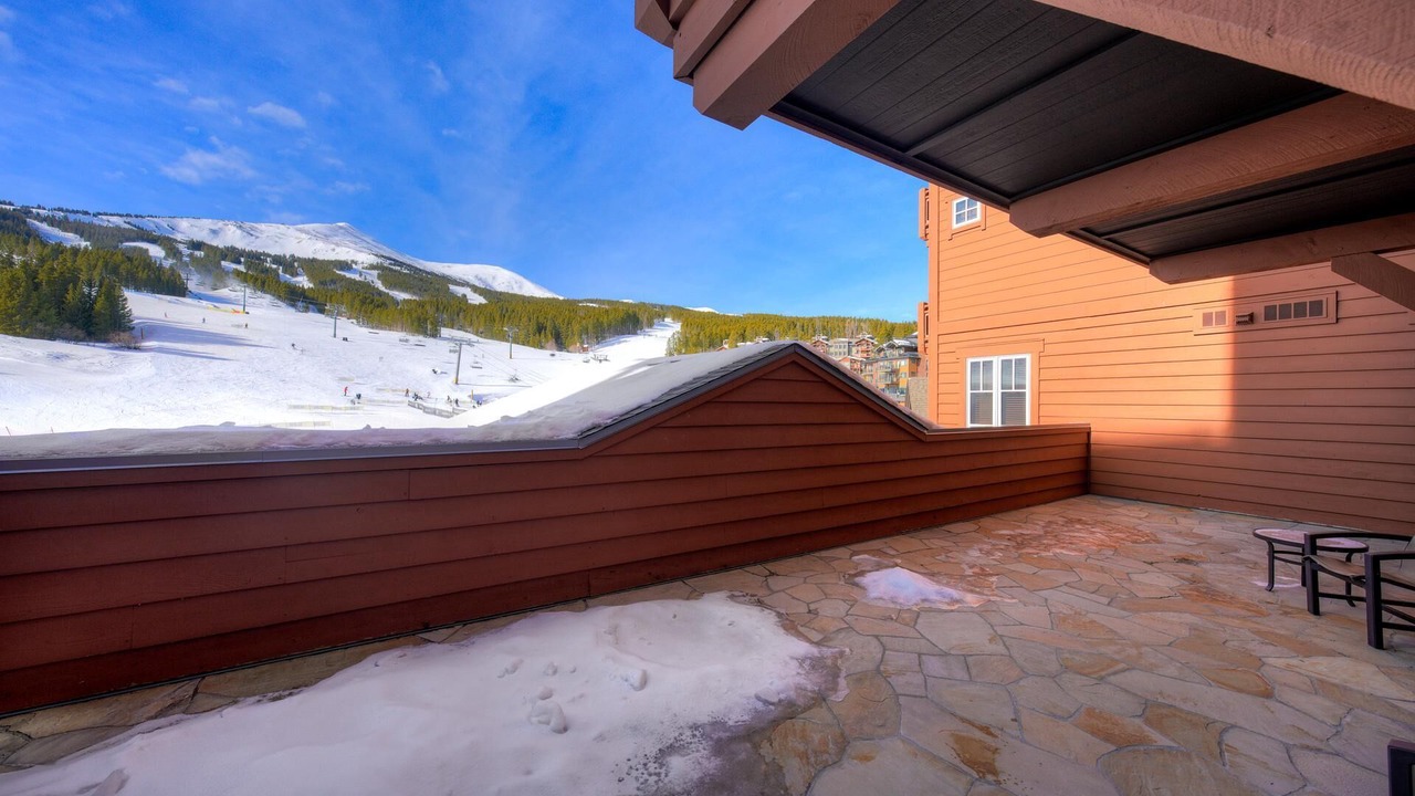 Photo of Patio Balcony in Peak 8