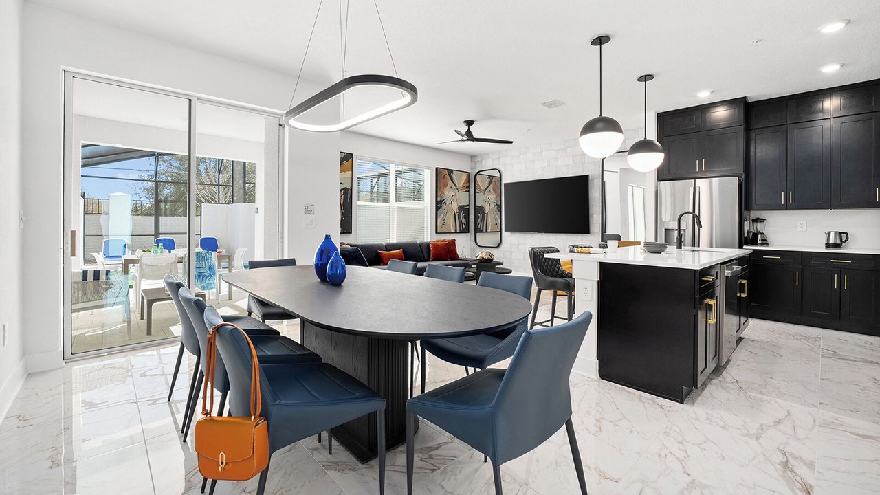Photo of Livingroom in Florida Center