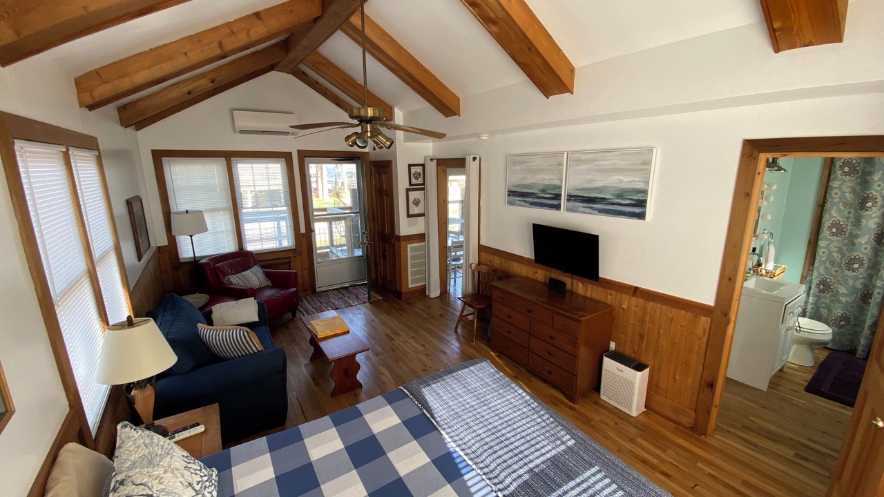 Photo of Bedroom in Lake Waccamaw