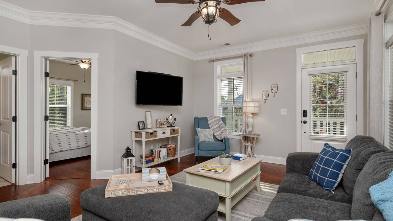 Photo of Livingroom in Tranquil Harbour