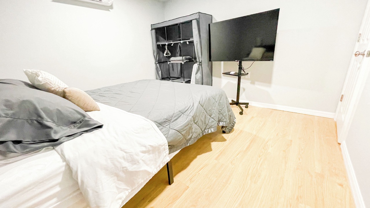 Photo of Bedroom in Pinellas Park