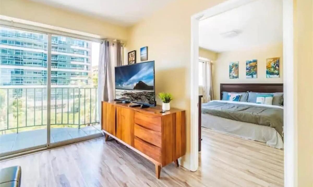 Photo of Bedroom in Waikiki