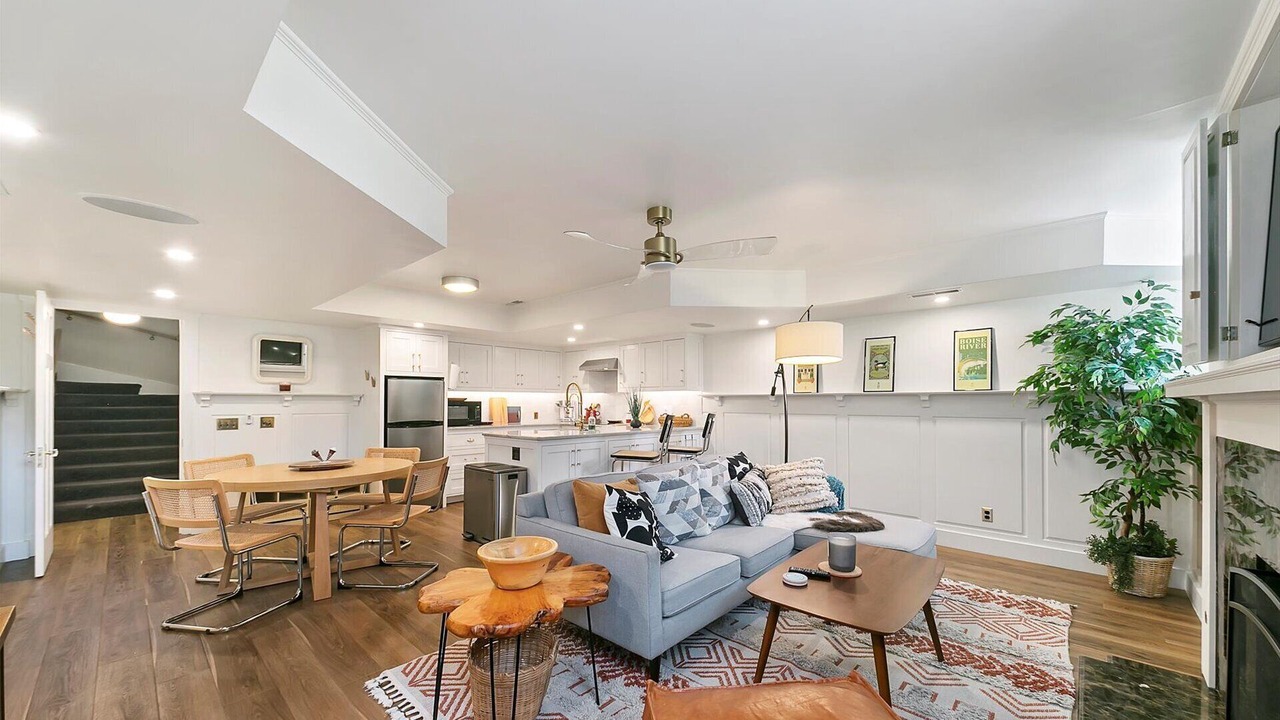Photo of Livingroom in North End
