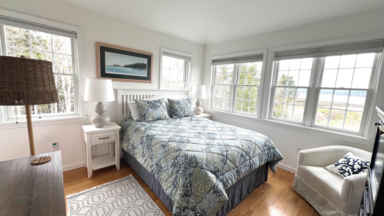 Photo of Bedroom in Winter Harbor