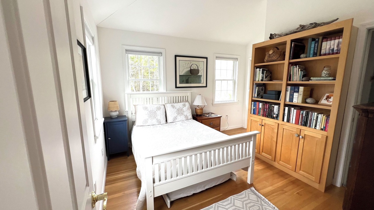 Photo of Bedroom in Winter Harbor