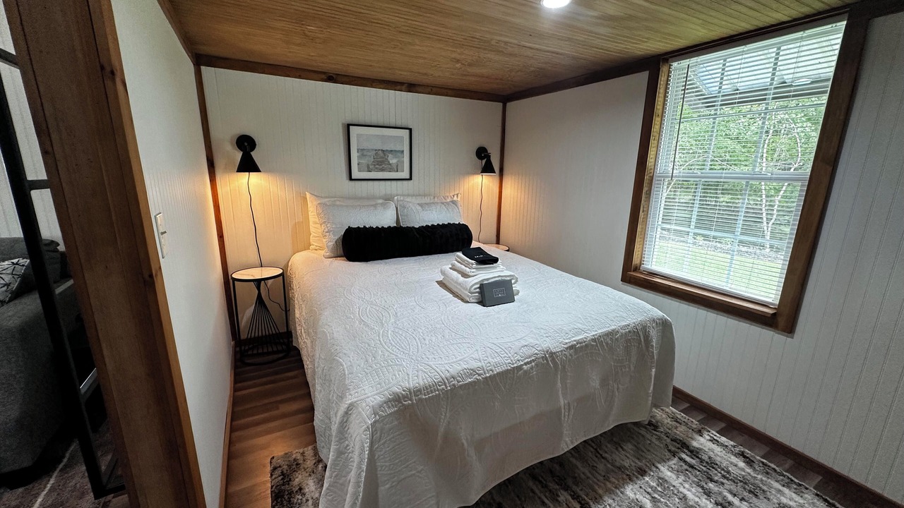 Photo of Bedroom in Lake Waccamaw
