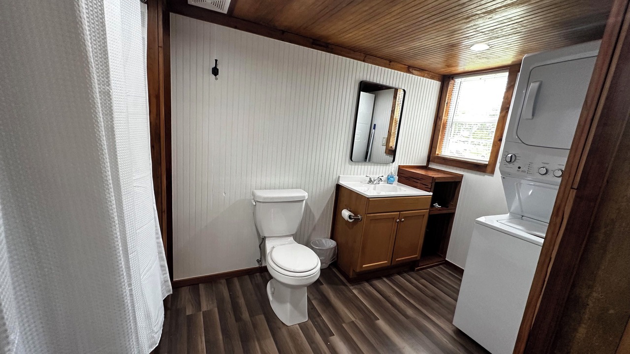 Photo of Bathroom in Lake Waccamaw