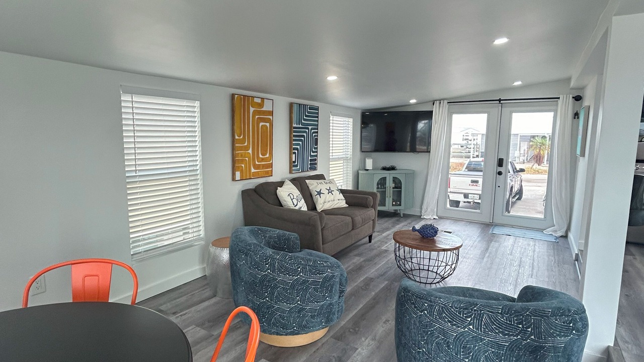 Photo of Livingroom in Saint James City