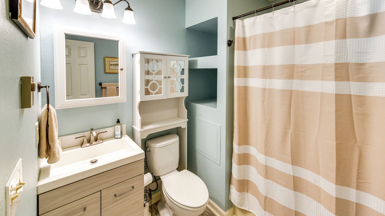 Photo of Bathroom in Bethany Beach