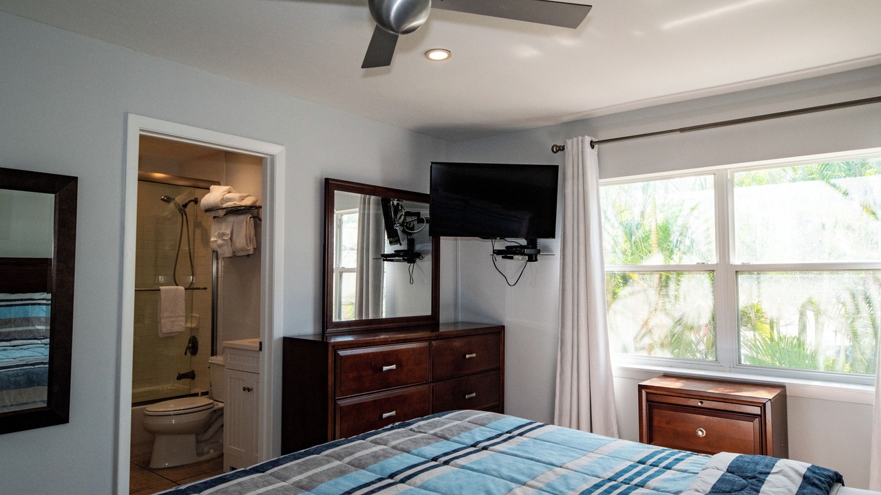 Photo of Bedroom in Bay Isles
