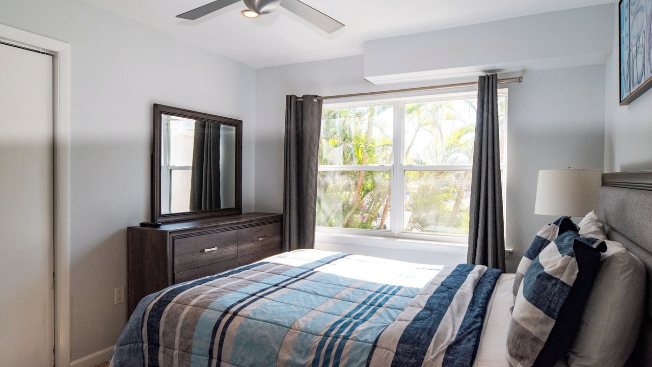Photo of Bedroom in Bay Isles