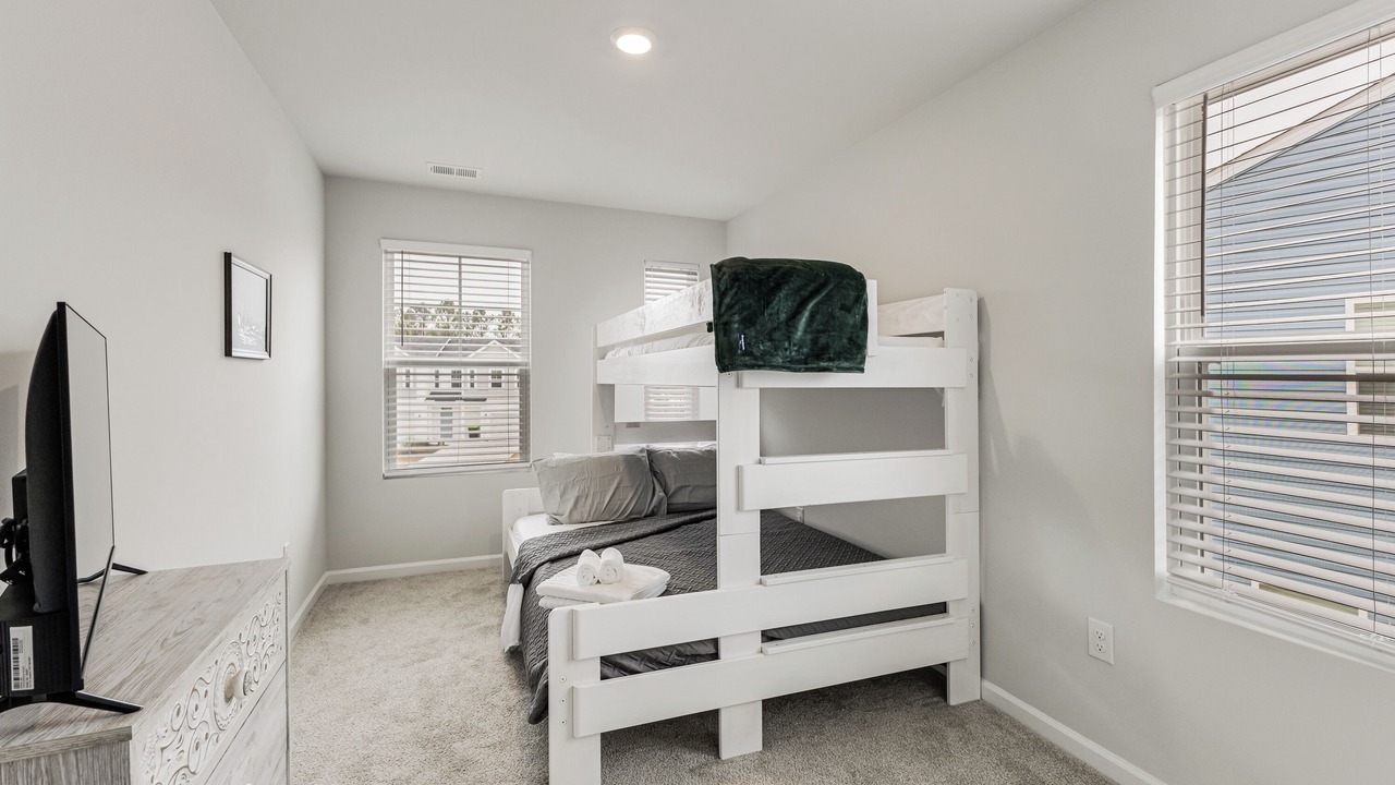 Photo of Bedroom in Ocean Isle Beach