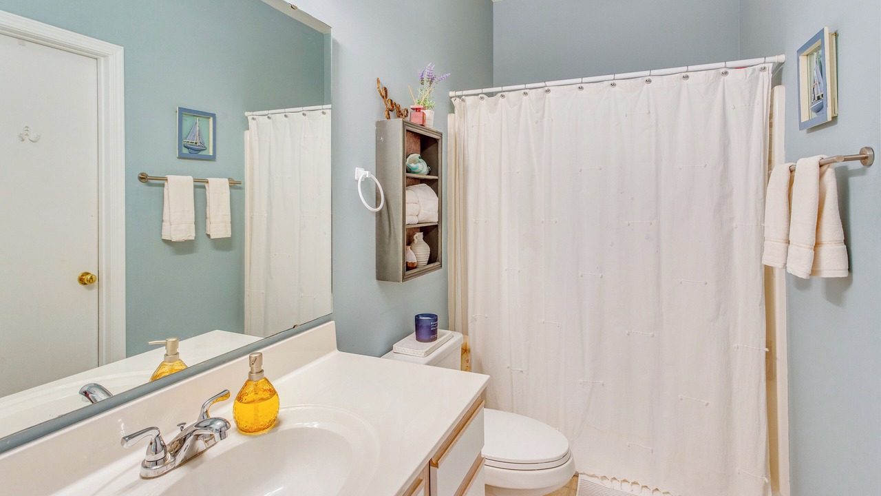 Photo of Bathroom in Sunset Beach
