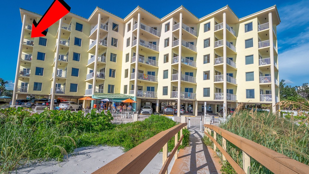 Photo of Patio Balcony in Treasure Island