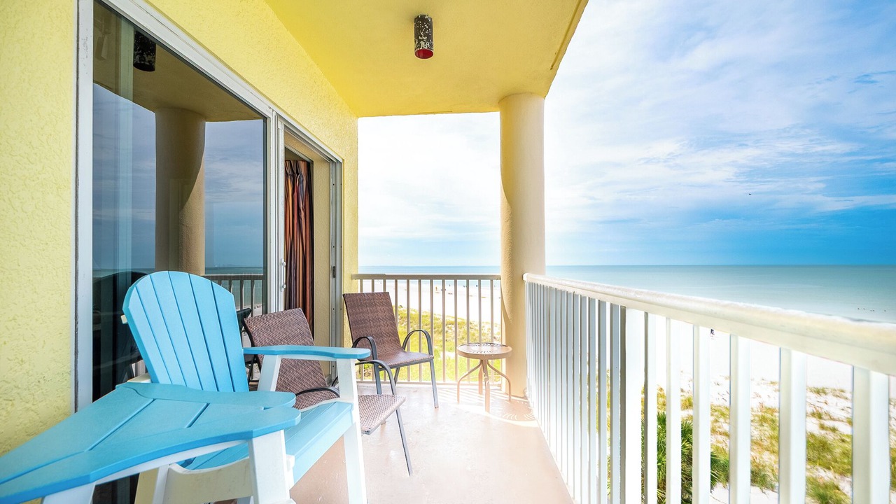 Photo of Patio Balcony in Treasure Island