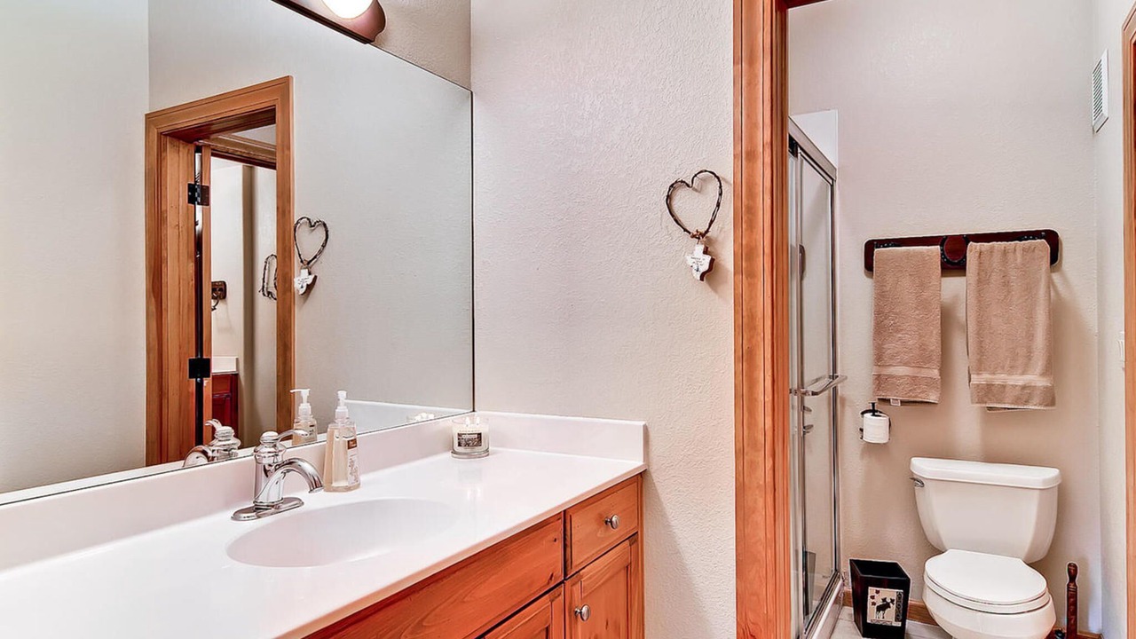 Photo of Bathroom in Warrior's Mark West