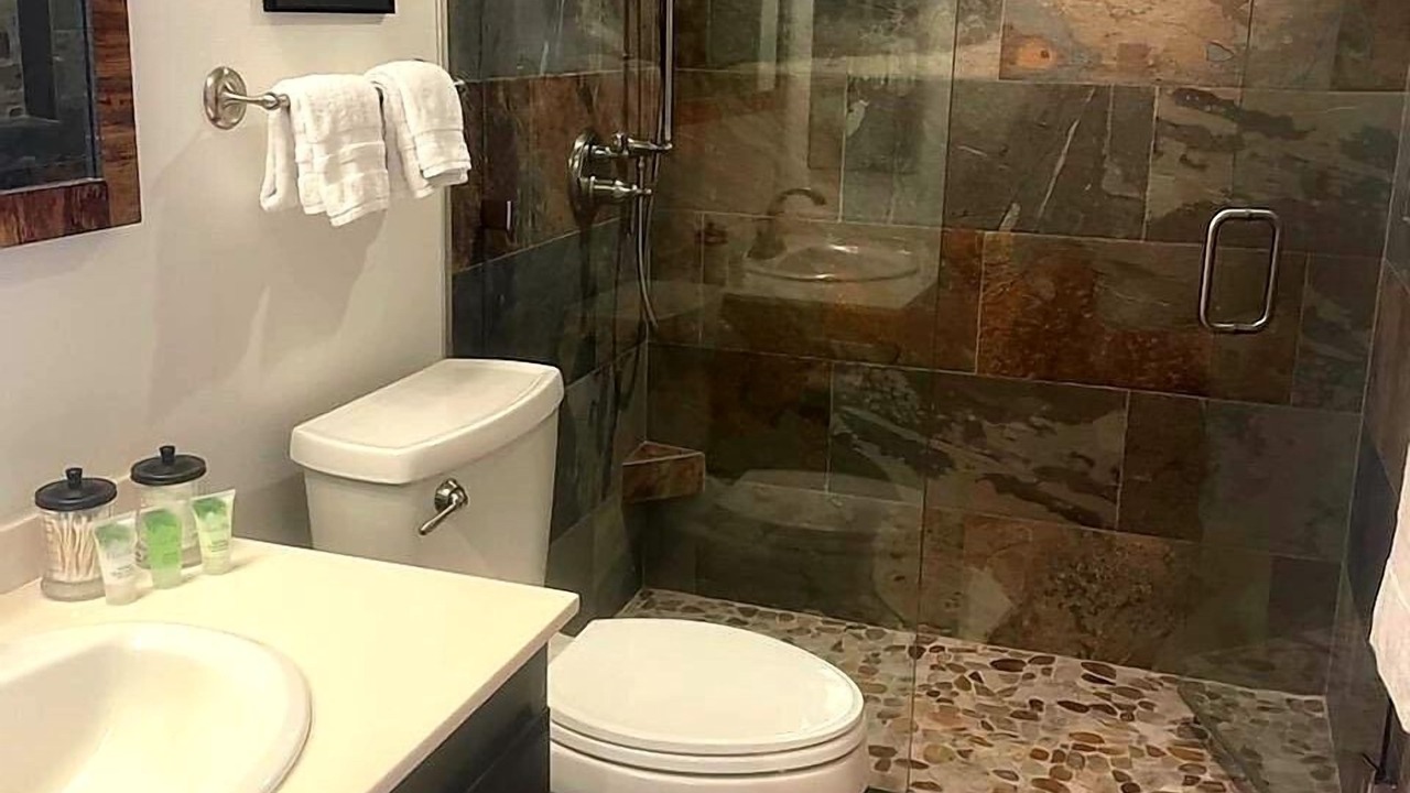 Photo of Bathroom in Kahaluu Bay