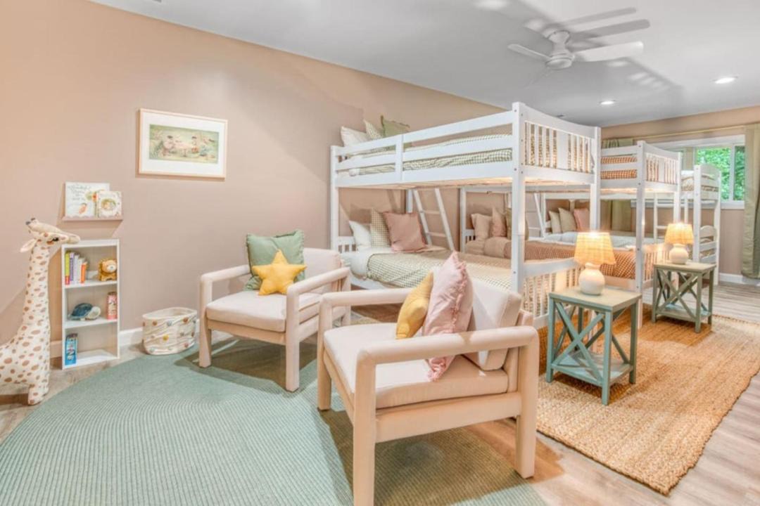 Photo of Bedroom in Jamestown