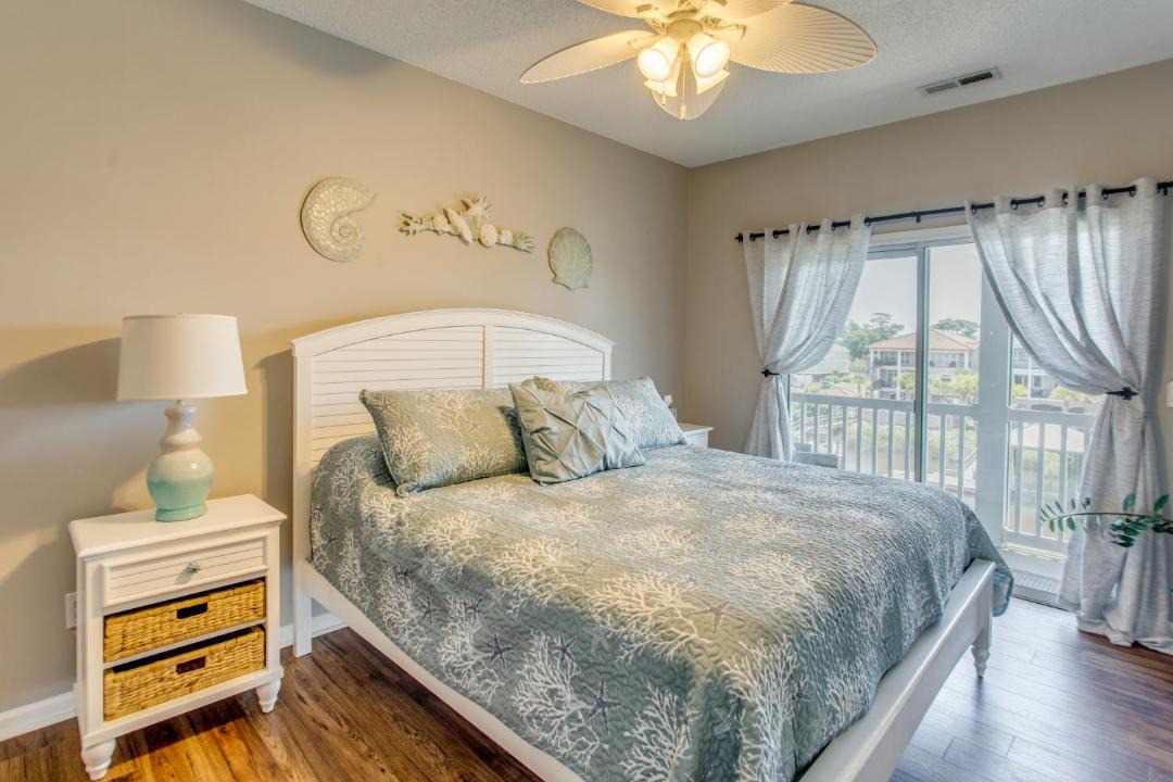 Photo of Bedroom in Carolina Yacht Landing