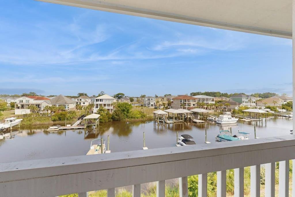 Photo of Patio Balcony in Carolina Yacht Landing