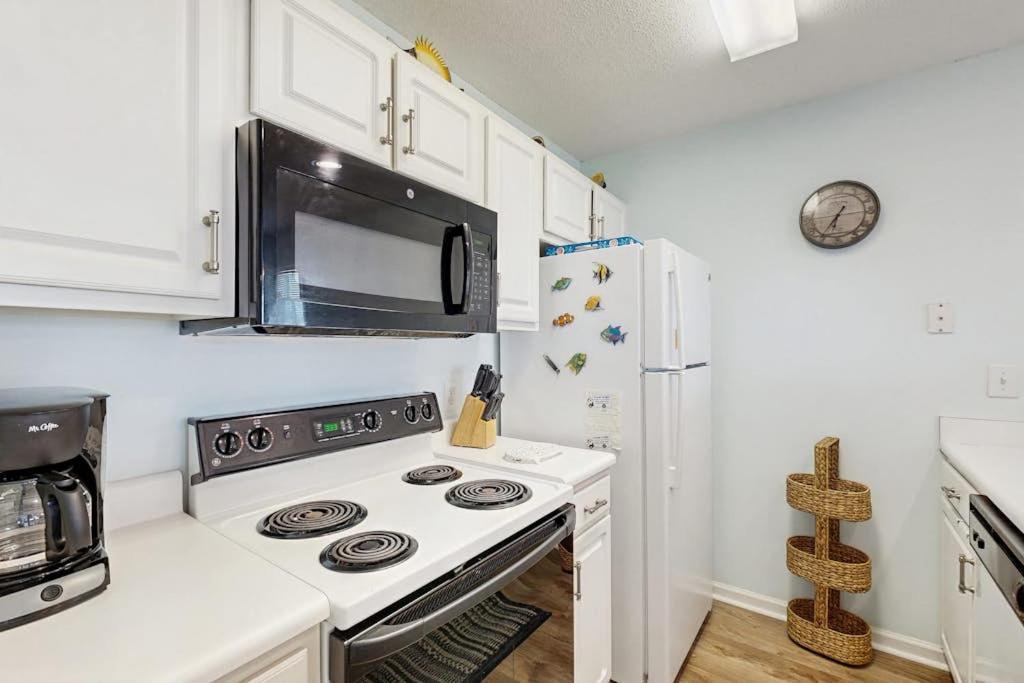Photo of Kitchen in Carolina Yacht Landing