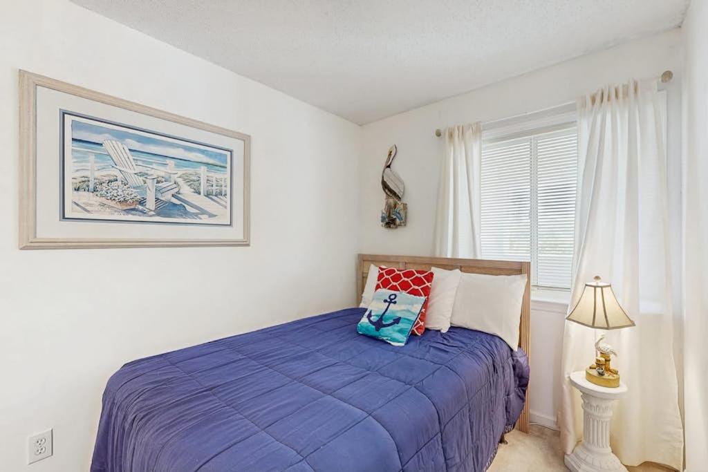 Photo of Bedroom in Carolina Yacht Landing