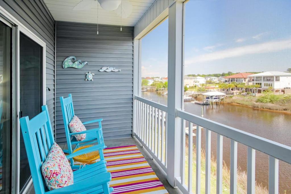 Photo of Patio Balcony in Carolina Yacht Landing