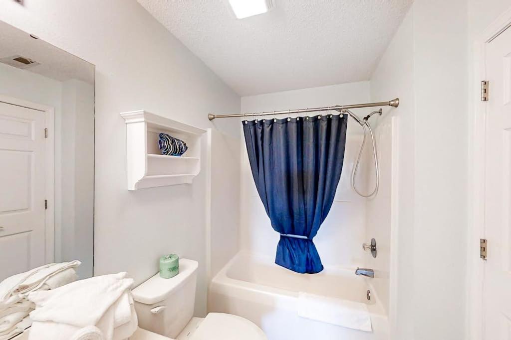Photo of Bathroom in Carolina Yacht Landing