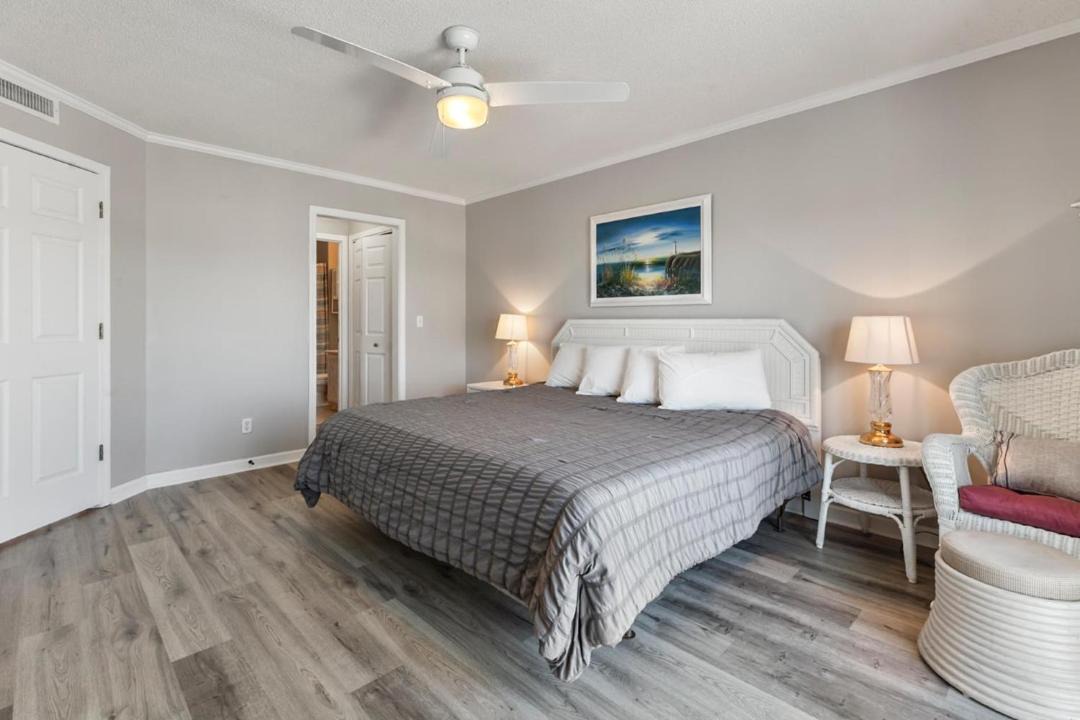 Photo of Bedroom in Carolina Yacht Landing