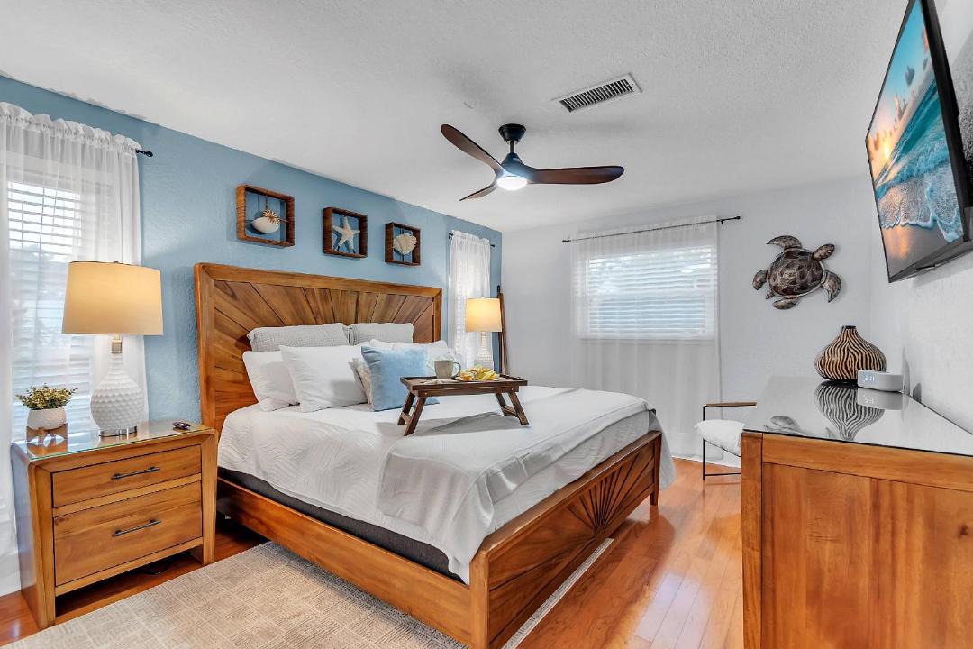 Photo of Bedroom in Harbor Bluffs