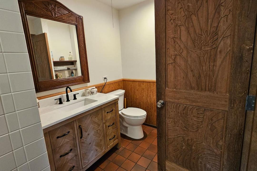 Photo of Bathroom in Punaluu