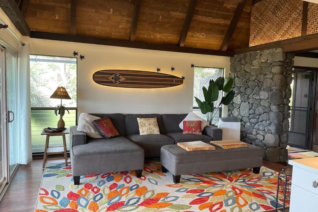 Photo of Livingroom in Punaluu