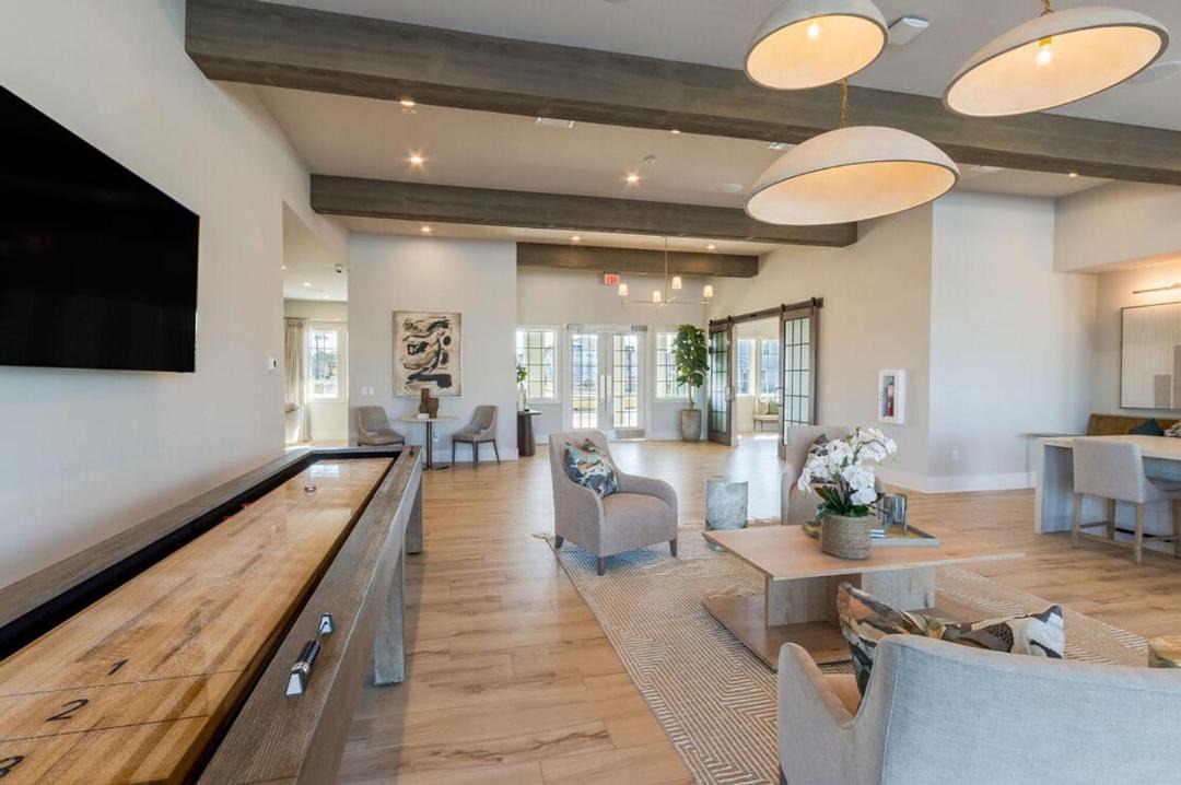 Photo of Livingroom in Longs
