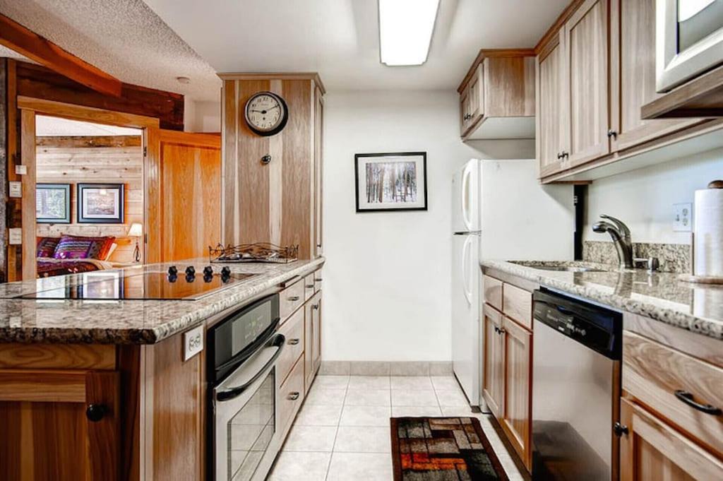 Photo of Kitchen in Peak 9