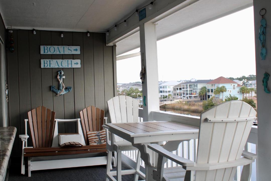 Photo of Patio Balcony in Carolina Yacht Landing