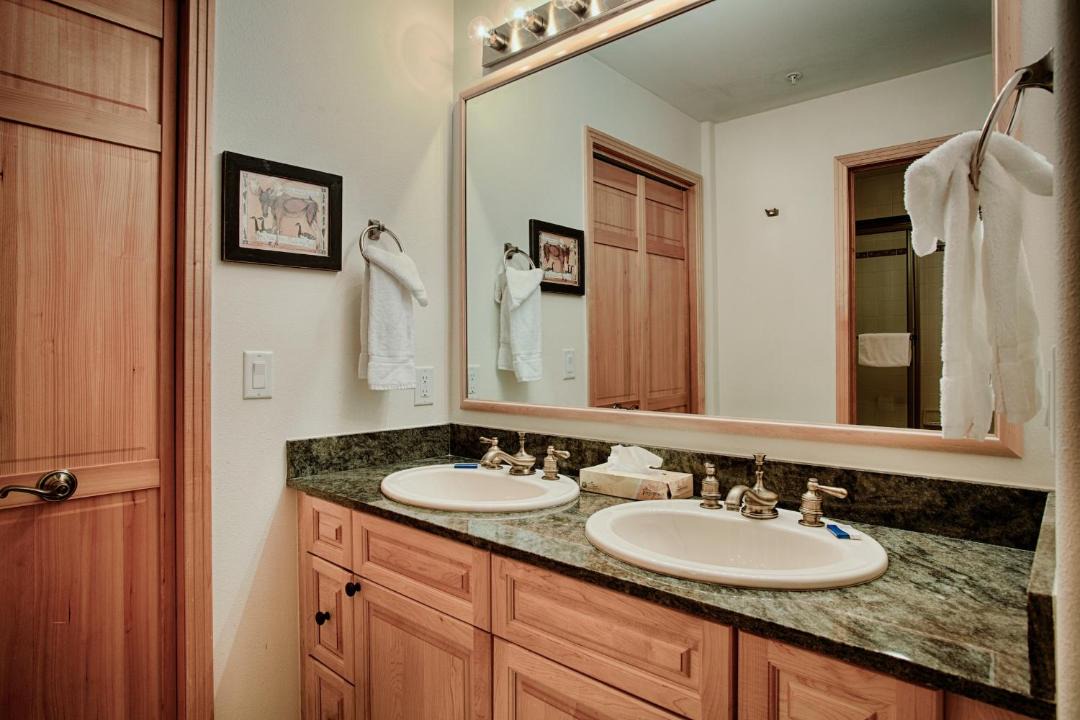 Photo of Bathroom in Warrior's Mark