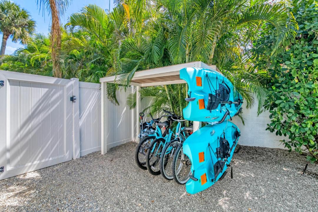 Photo of Others in Saint Armands Key