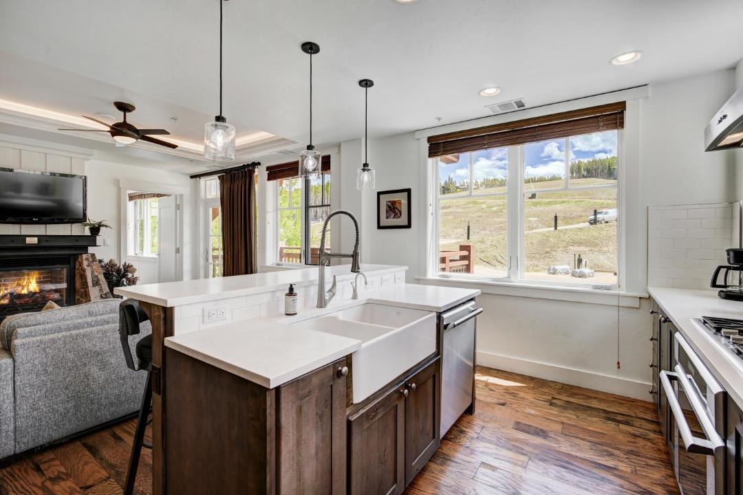 Photo of Kitchen in Peak 8