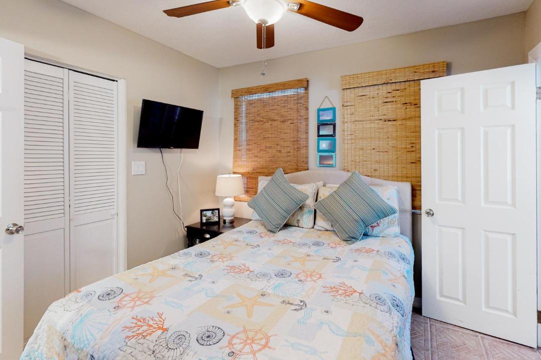 Photo of Bedroom in Sunset Beach