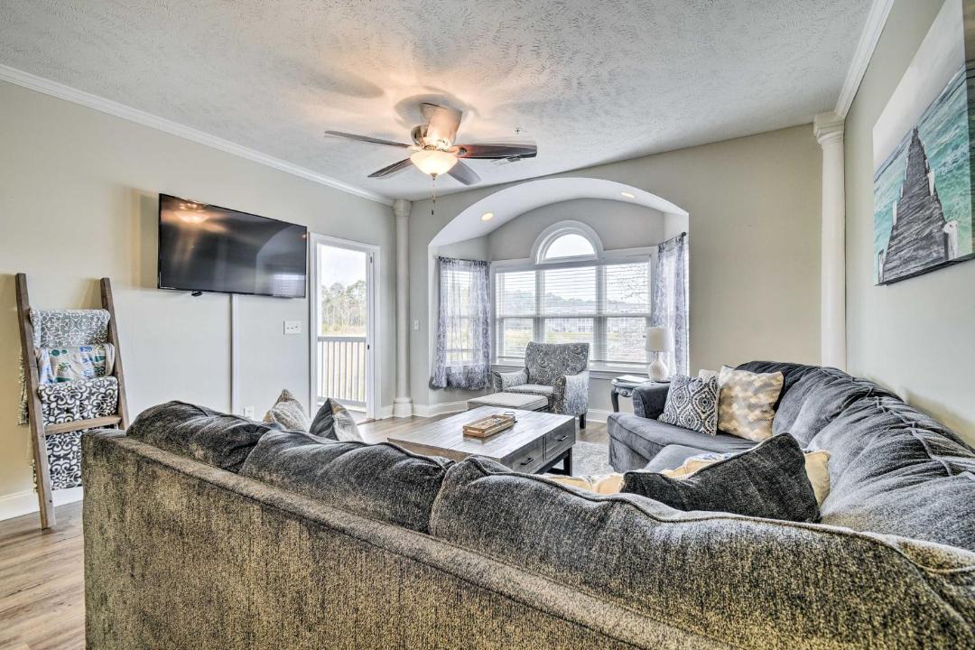 Photo of Livingroom in Carolina Yacht Landing