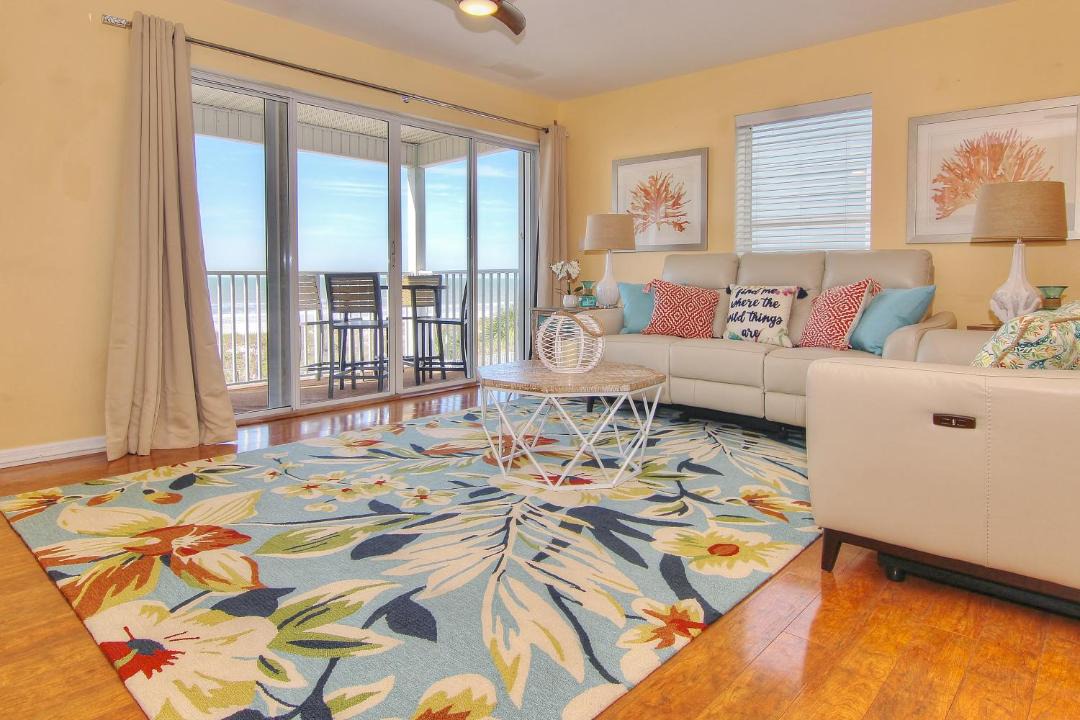 Photo of Livingroom in Indian Rocks Beach