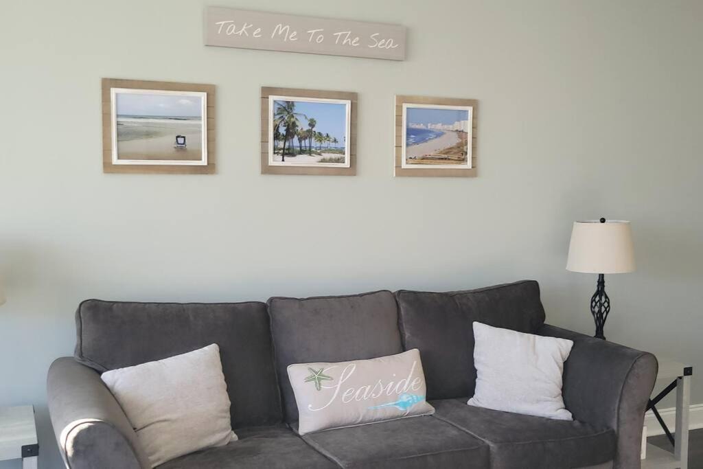 Photo of Livingroom in Carolina Yacht Landing