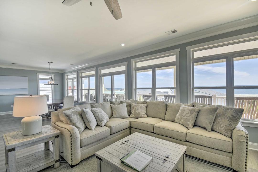 Photo of Livingroom in Ocean Isle Beach
