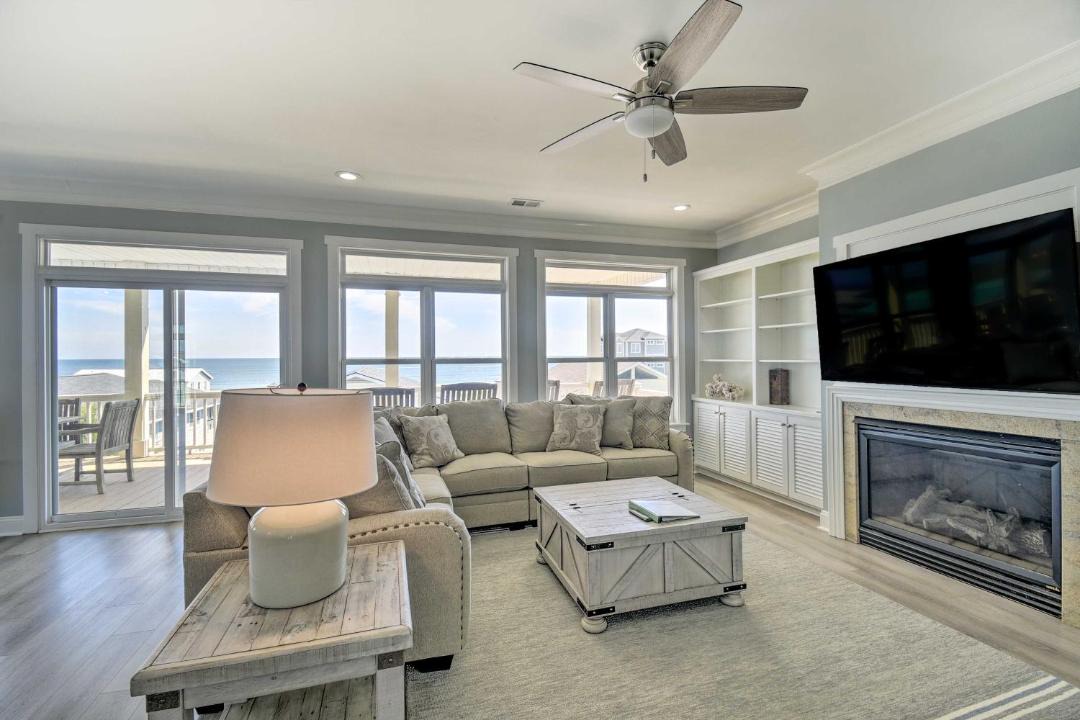 Photo of Livingroom in Ocean Isle Beach