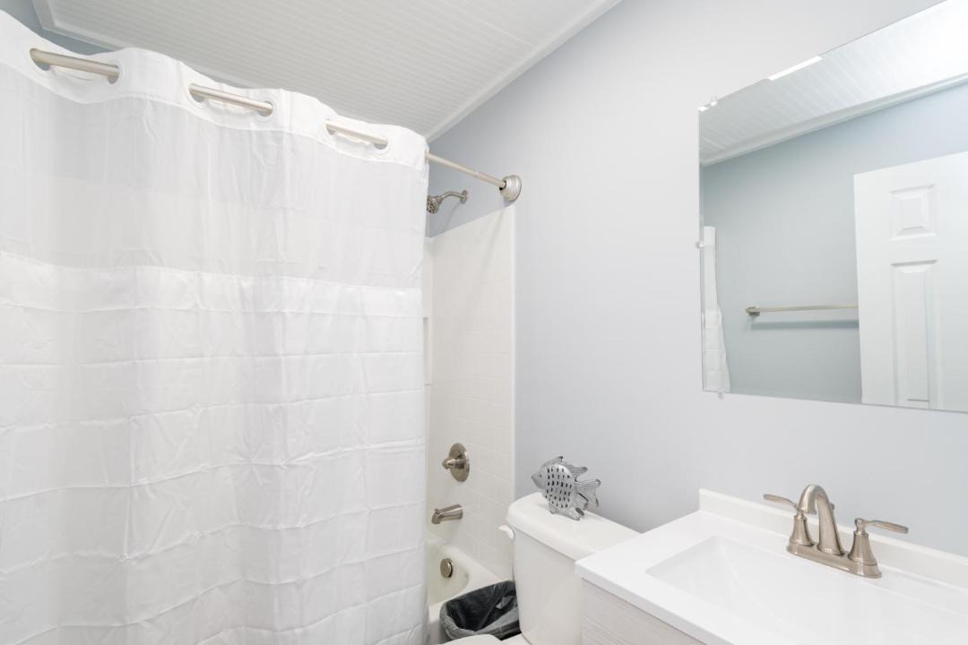 Photo of Bathroom in Long Beach